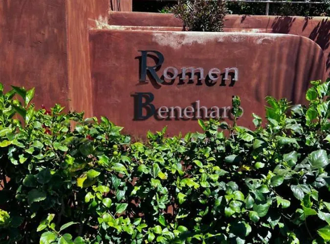 Romen 2-2 Penthouse Sea View & Jacuzzi 2b