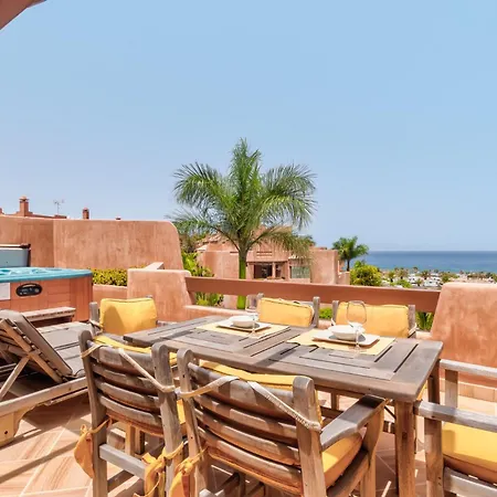 بيت للعطل Romen 2-2 Penthouse Sea View & Jacuzzi 2b